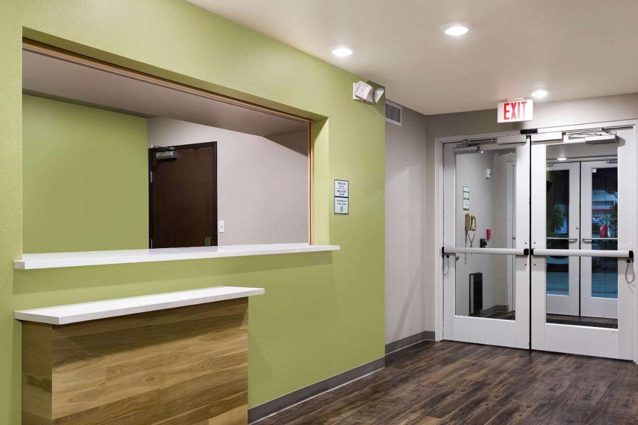Woodspring Suites Houston Iah Airport Humble Bagian luar foto