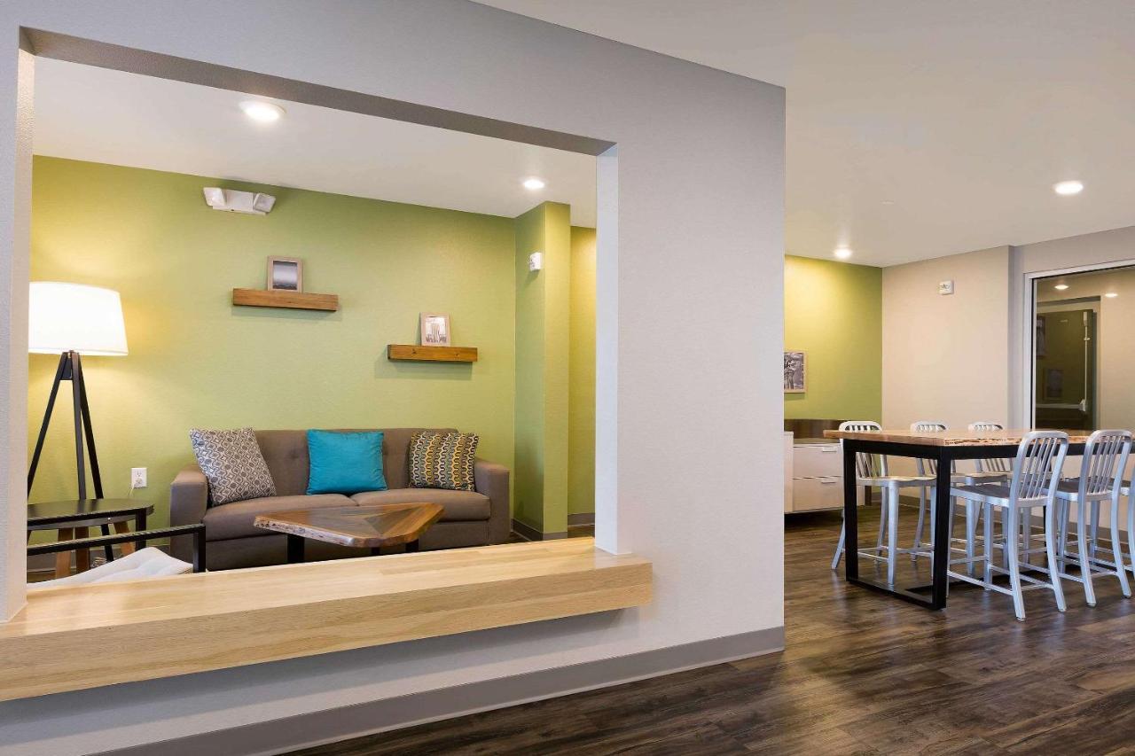 Woodspring Suites Houston Iah Airport Humble Bagian luar foto