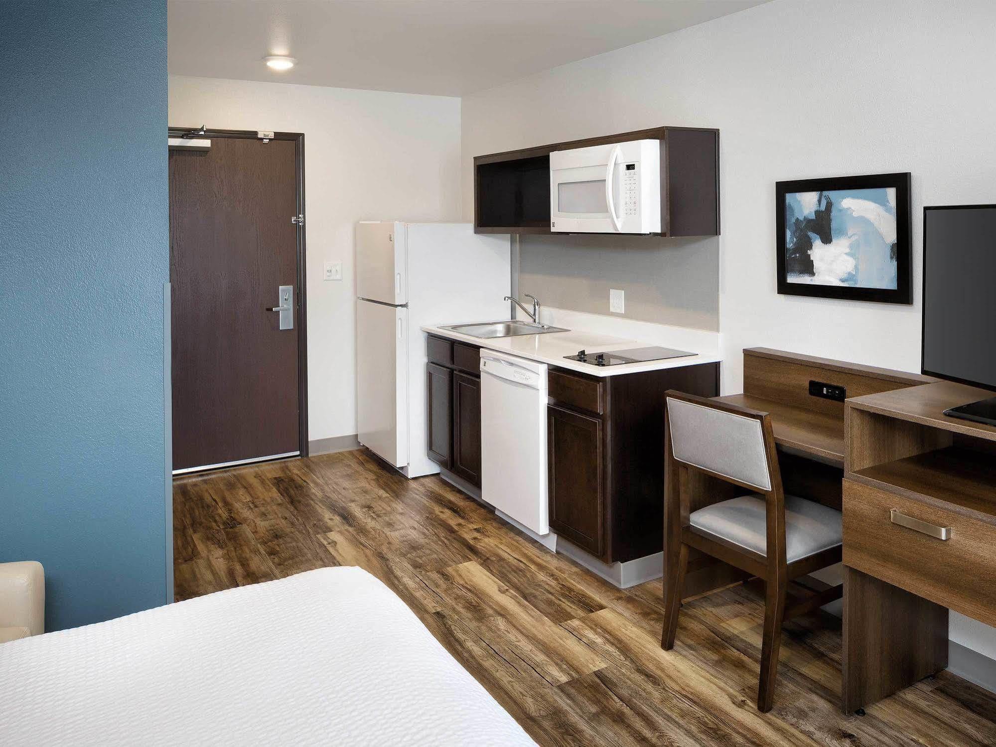 Woodspring Suites Houston Iah Airport Humble Bagian luar foto