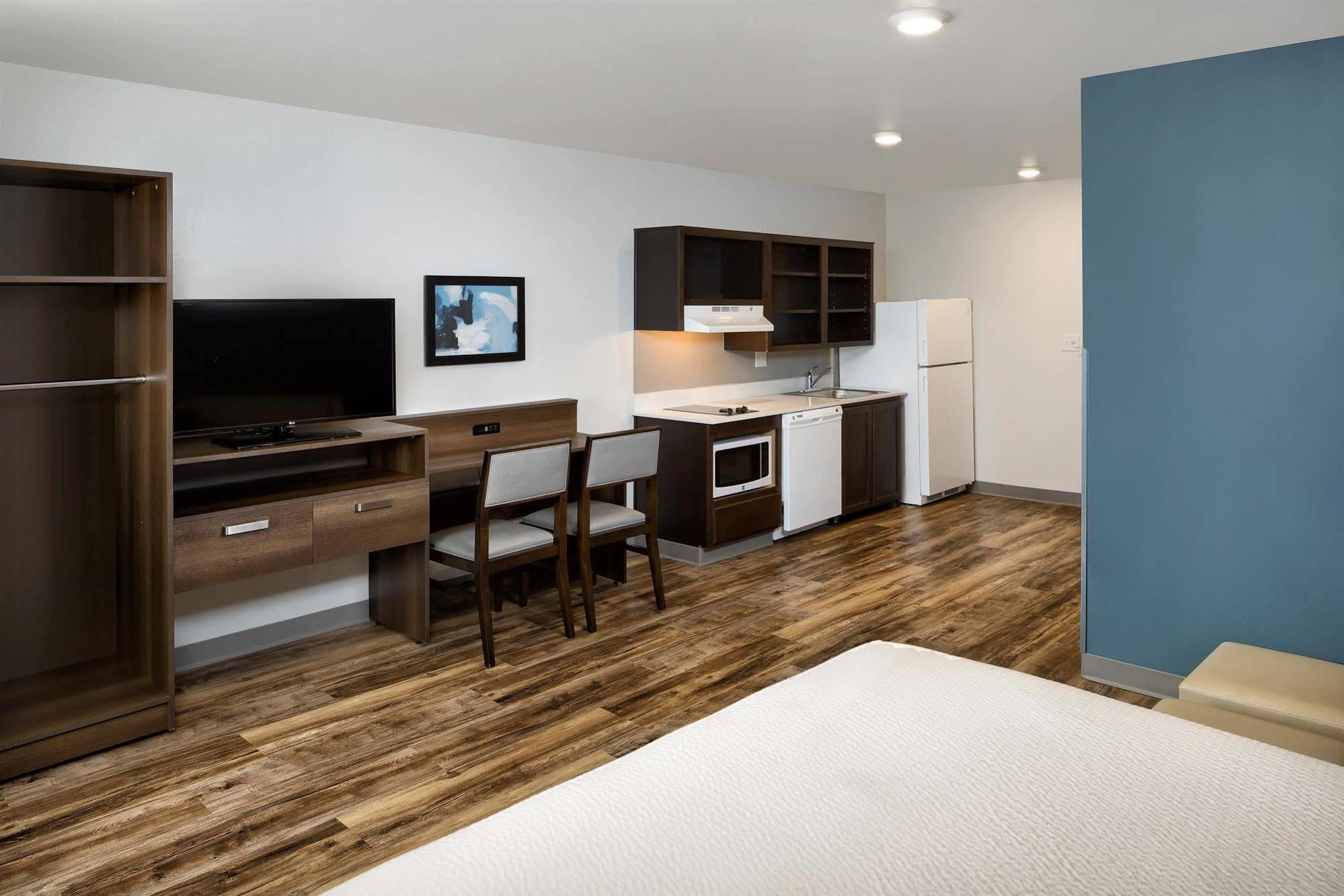 Woodspring Suites Houston Iah Airport Humble Bagian luar foto